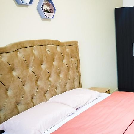 NOUVEAU Appartement très propre a coté de MARJANE Tánger Exterior foto